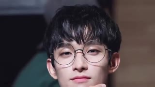 DK of seventeen +بیوگرافی