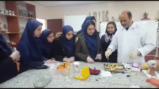 آزمایشگاه زیست شناسی پژوهشسرای اشراق استاد فتاح