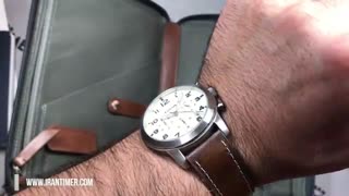 یک ساعت مچی مردانه با 2 بند اضافه به همراه کیف مخصوص