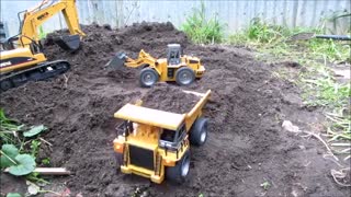 ماشین های راهسازی کنترلی HUINA کاملا مشابه نمونه واقعی/نوین آرسی