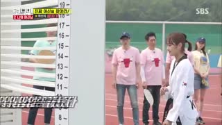 Park Shin Hye/Queen of kicking target