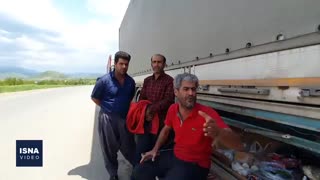 صف طولانی خودروهای سنگین در مرز باشماق