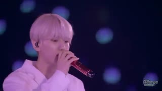 اجرای آهنگ Un Village از Baekhyun