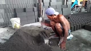 تولید بلوک سیمانی به روش دستی