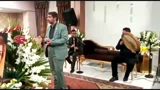 دف نوازی امیرحسین دیانتی زاده در مراسم ترحیم