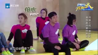 رقابت گروه لوهانی با دخترا...انگار لوهان نمی تونه با پسرا رقابت کنه همش دختره ؛)