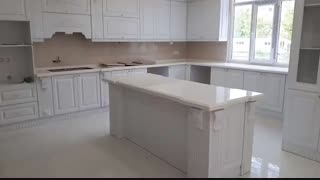 نمونه کار میدان ونک | کورین میسی سندد کِرِم