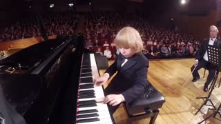 پیانیست خردسال - موزیک