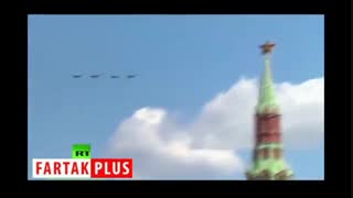 سوخت گیری بر فراز میدان سرخ مسکو در رخداد 75 سالگی جشن پیروزی بر آلمان نازی