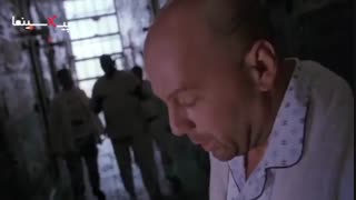 سکانس فیلم ۱۲ میمون ، فرار جفری (برد پیت) از سلول انفرادی