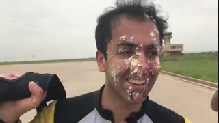 سورپرایز تولید استاد نقدی پری حین برنامه چتربازی