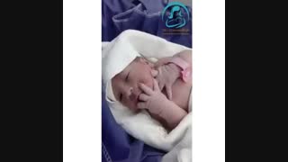 تولد شهراد کوچولو در ساعات اولیه پس از زایمان