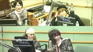 وقتی تمین از گروه  SHINEE  اهنگ  MAMA  از گروه EXO  رو با ورژن خااااص خودش میخونه