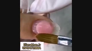 آموزش کاشت ناخن و ترمیم ناخن