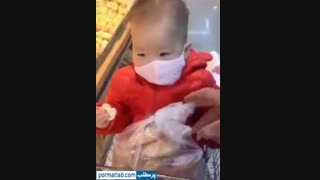 آدم دوس داره همیشه ماسک بزنه