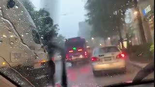 باران در یک بعد از ظهر گرم تابستان در واشینگتن دیسی