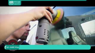 پولیش و رفع لکه های به جای مانده بر روی شیشه ی خودرو