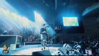 آهنگ "مغرور و عاشق" از گروه پازل بند