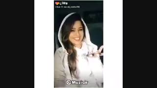 مامانم چن نفرو نشون کردعXD