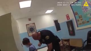 دستگیری یک کودک خردسال توسط پلیس ویژه آمریکا- usa - United States