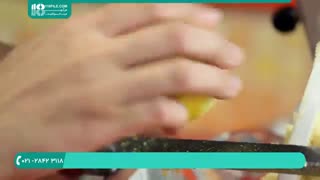 طرز پخت کیک فرانسوی و تزئین با سس لیمو