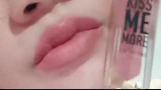 رژ لب مایع فلورمار مدل Kiss Me More شماره 05 (Blush)