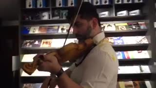 استاد پیام طونی و تست ساز در گالری دلان