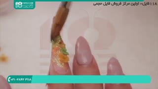 طراحی و کاشت ناخن با فرمر در طرح شیک و مجلسی