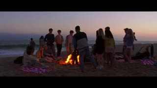 موزیک ویدئوی  What am I از وای دونت وی Why don't we