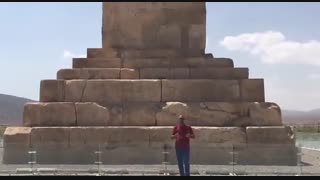 کورش کبیر و مذاکره کاشت ریش