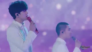 اجرای آهنگ  Cosmic Railway از گروه اکسو در کنسرت ژاپن