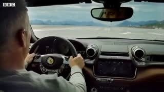 مقایسه قدرت ترمز پورشه در مقابل فراری در تست Late Braking