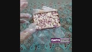 لوز گل محمدی . یک شیرینی یزدی متفاوت
