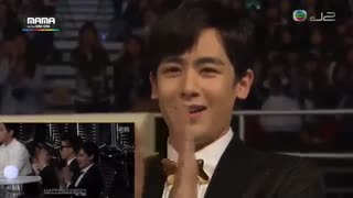 ((((....Funny moment of idol  at award show(((( BTS/Twice  EXO