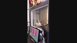 پشت صحنه دوبله دختر کفشدوزکی