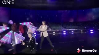 اجرای آهنگ "Boy With Love" توسط گروه BTS در اولین روز کنسرت آنلاین  Map of the soul one