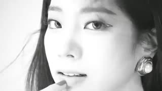 کانسپت داهیون برا سینگل (eyes wide open) :`) فالوو=فالوو