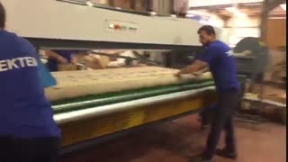 دستگاه بسته بندی و پرز گیری قالیشویی