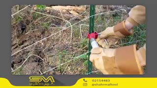نصب سیم خاردار در مزرعه | آموزش حصارکشی ایمن و ساده