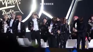 بهترین ریکشن  آیدول ها بهم تو موزیک آواردز ها