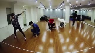 اینم یه گروه خواننده کره ای که واسم مهم نیس بشناسمشون