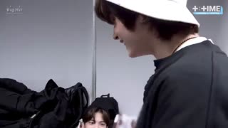 مومنت هایی از خنده های هیونینگ کای:)