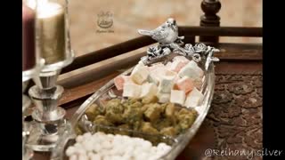 تزیین سفره شب یلدا با ظروف شیرینی خوری و میوه خوری پایه دار نقره ریحانی