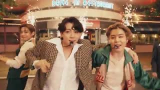 کنسرت و اجرای گروه BTS آهنگ Dynamite در آمریکا 2020
