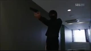 سکانس اکشن  (لی مین هو)  City hunter  (دنبال=دنبال)