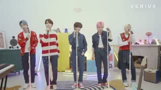 اجرای زنده ی TXT با آهنگ BLUE HOUR در Open Mic