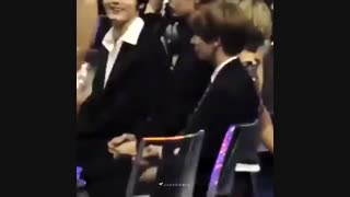 تهیونیییی دیگه نمیتونی قایمش کنی ما دیدیم! 8-)