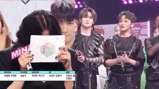 Nct mark reaction mina