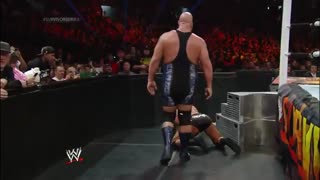 مسابقه ی کشتی کج رندی اورتن و بیگ شو سرکمربند WWE Champion