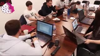 محصول فرکانسیک بورس  کاری از تیم بین المللی و تحقیقاتی فرکانسیک